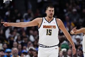 又要三双！约基奇半场7中5高效拿到16分10板7助 5失误